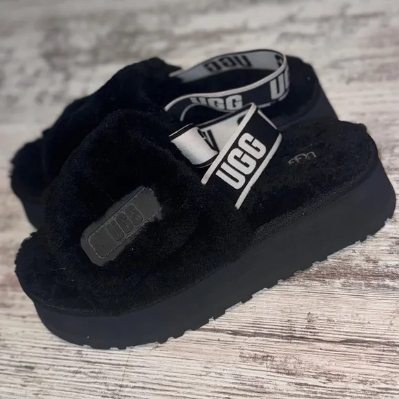 UGG Black Platform Disco Slides with Fuzzy Strap Women’s Size 7