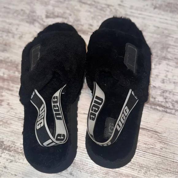 UGG Black Platform Disco Slides with Fuzzy Strap Women’s Size 7