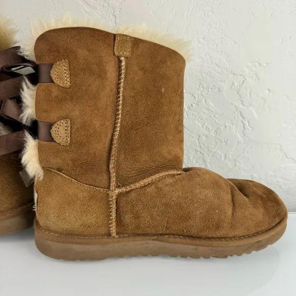 Ugg Boots Bailey Bow Chestnut Solid Brown Tan Pull‎ On Winter Snow Leather Suede