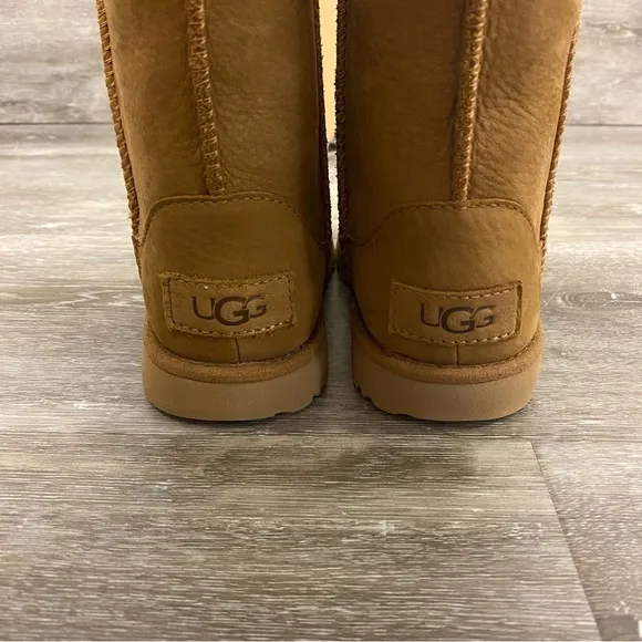 UGG | Classic Weather Short II toddler Boots Chestnut Wool Lined NEW