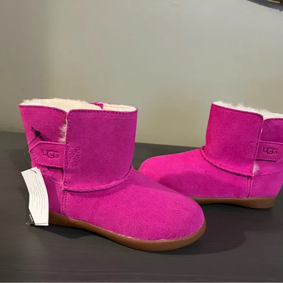 UGG Girls Keelan Boots NEW