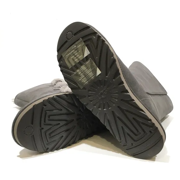 UGG KLEA BUCKLE BOOTS -CHARCOAL SUEDE / SHEEPSKIN TRIM -US 11 -NEW