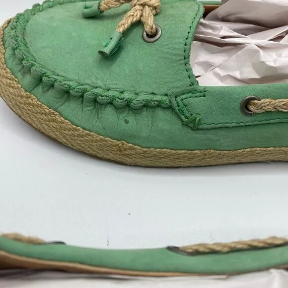 UGG Loafers With Yarn Around Sides &amp; Tie On Top Fur Along Back Of Heel Size 8