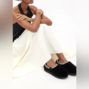 UGG | Tasman Maxi Curly Slippers in Black Size 6 NEW