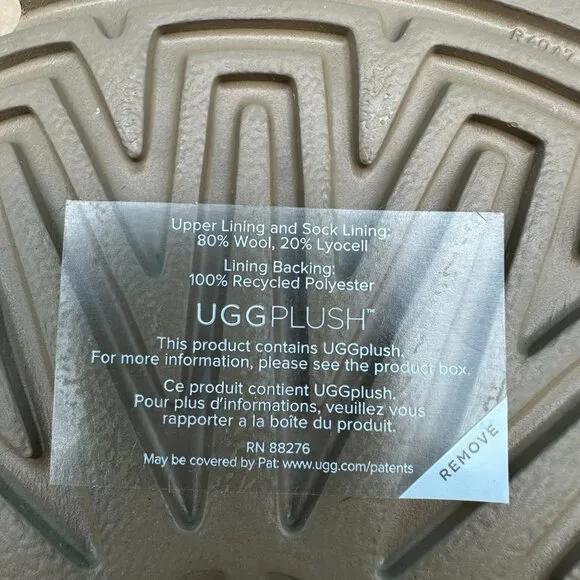 UGG Women's Classic Mini II Ugg Graphic Print‎ Sheepskin Boots, Size 7, Chestnut