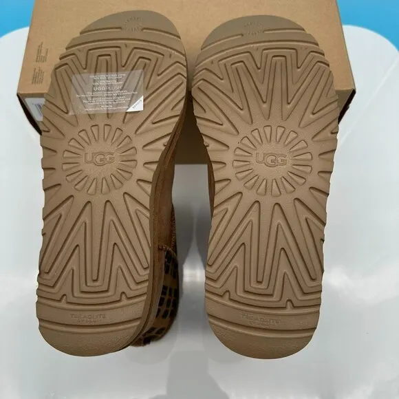 UGG Women's Classic Mini II Ugg Graphic Print‎ Sheepskin Boots, Size 7, Chestnut