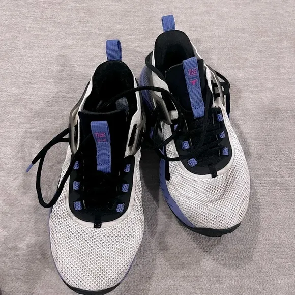 Under Armour Project Rock 5 “Girl Dad” | Size 6.5 Women’s | Good Condition