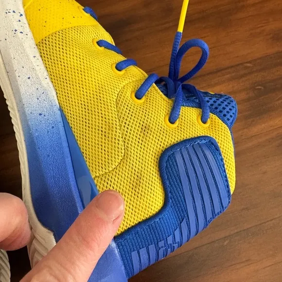 Under Armour Stephan Curry Yellow and Blue Sneakers kids 13K