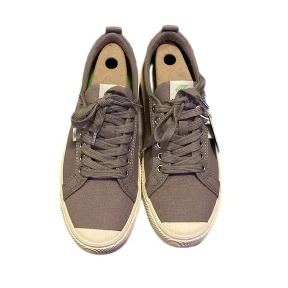 Unisex Cariuma OCA low mystic gray in canvas Men’s 8.5 Women’s 10