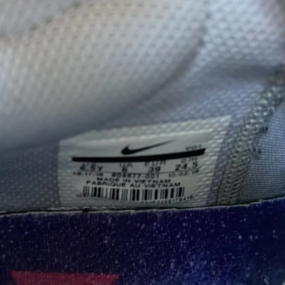 Used Nike PlayStation sneakers (Paul George) tongue lights up/ limited edition