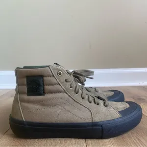 Vans Dakota Roche x Sk8-Hi Pro 'Covert Green’ Sneakers Shoes Men’s Size 7.5