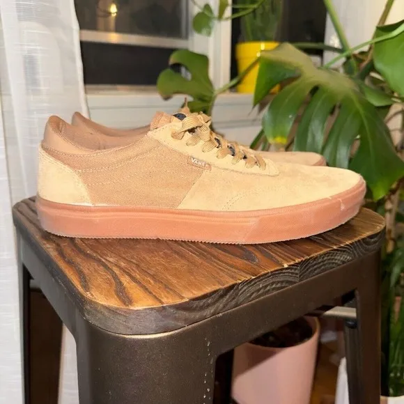 Vans Gilbert Crockett Skateboarding Suede Canvas Low Top Sneakers Tan size 11