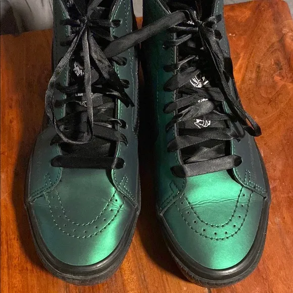 Vans Green and Black Lace-Up Boots with Signature Style Harry Potter Edition