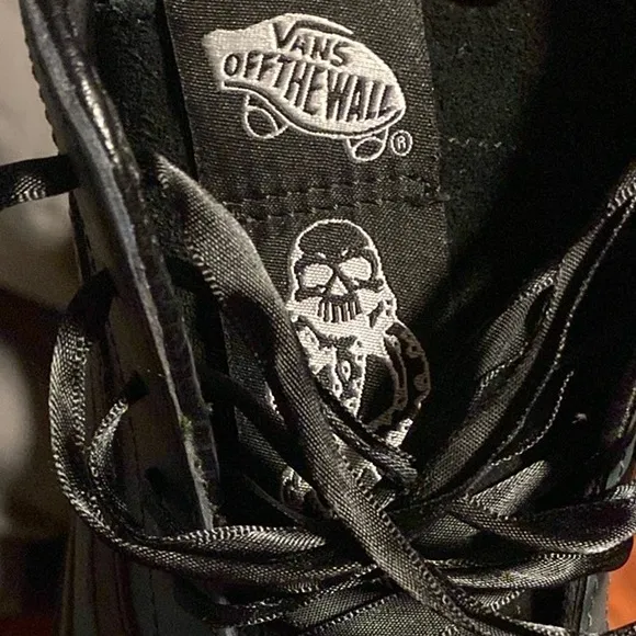 Vans Green and Black Lace-Up Boots with Signature Style Harry Potter Edition