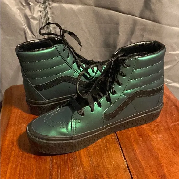 Vans Green and Black Lace-Up Boots with Signature Style Harry Potter Edition