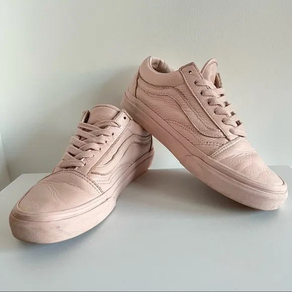 Vans pale beige pink leather old skool low top sneakers