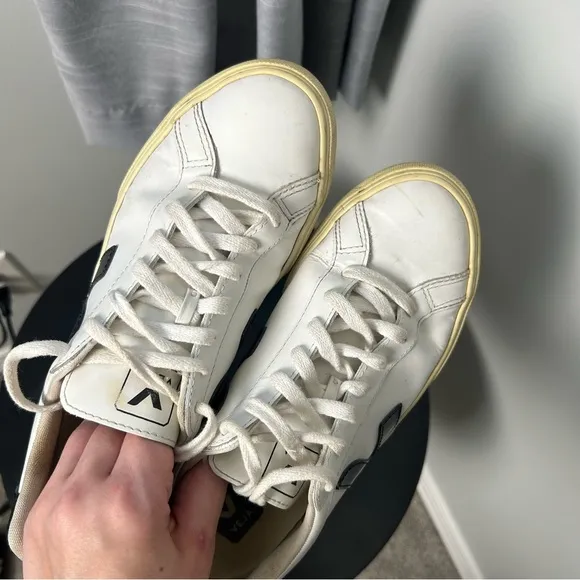 Veja Esplar Leather White Black