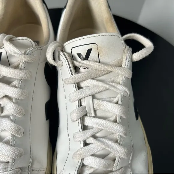 Veja Esplar Leather White Black