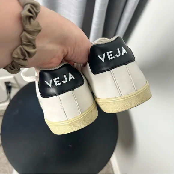 Veja Esplar Leather White Black