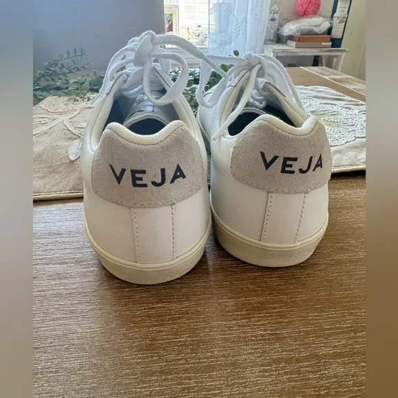 VEJA Esplar Sneakers Size 9