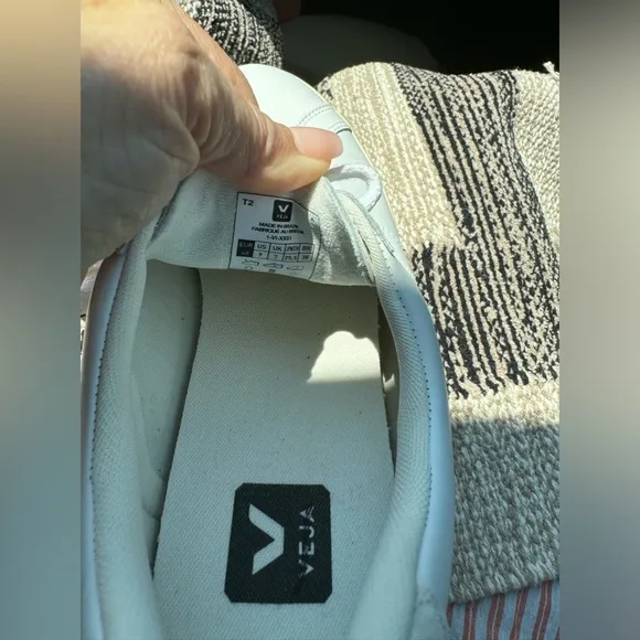 VEJA Esplar Sneakers Size 9