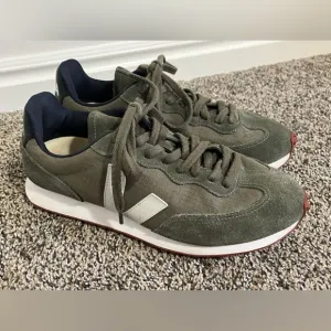 Veja Men’s ‘Rio Branco Ripstop Khaki Pearl’ Sneakers Forest Green Size 7