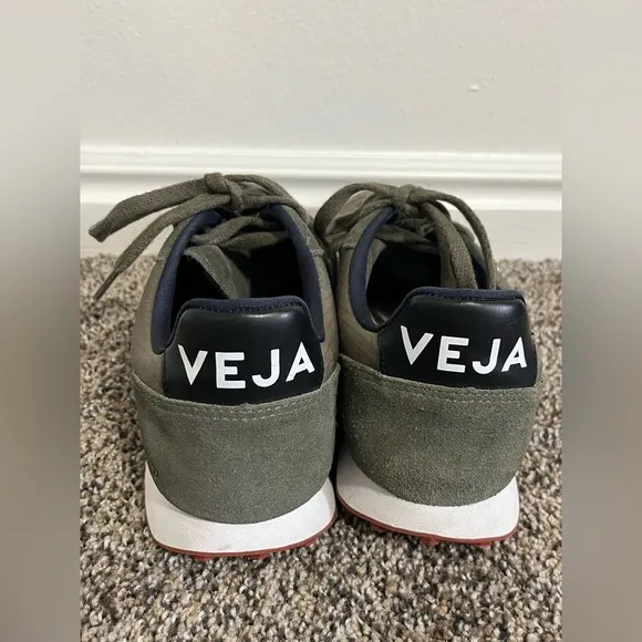 Veja Men’s ‘Rio Branco Ripstop Khaki Pearl’ Sneakers Forest Green Size 7