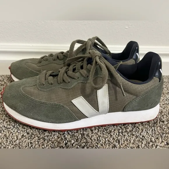 Veja Men’s ‘Rio Branco Ripstop Khaki Pearl’ Sneakers Forest Green Size 7