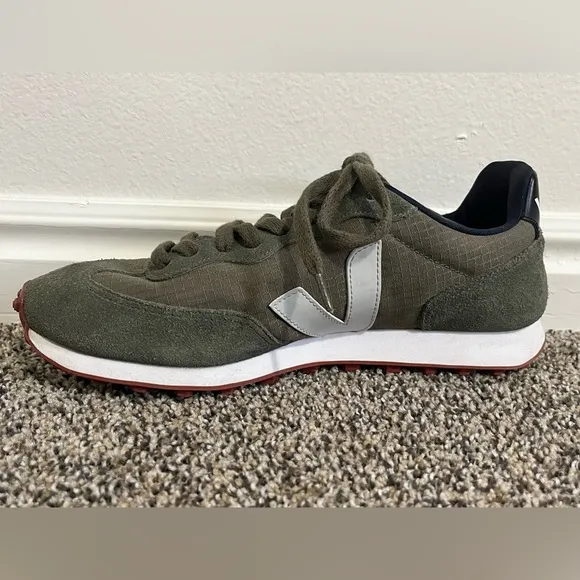 Veja Men’s ‘Rio Branco Ripstop Khaki Pearl’ Sneakers Forest Green Size 7