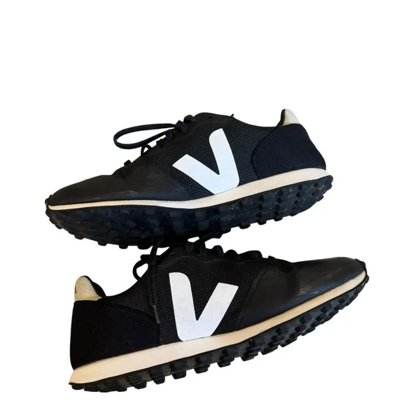 Veja - Men's SDU Mesh Black &amp; White Casual Sneakers Sz 12