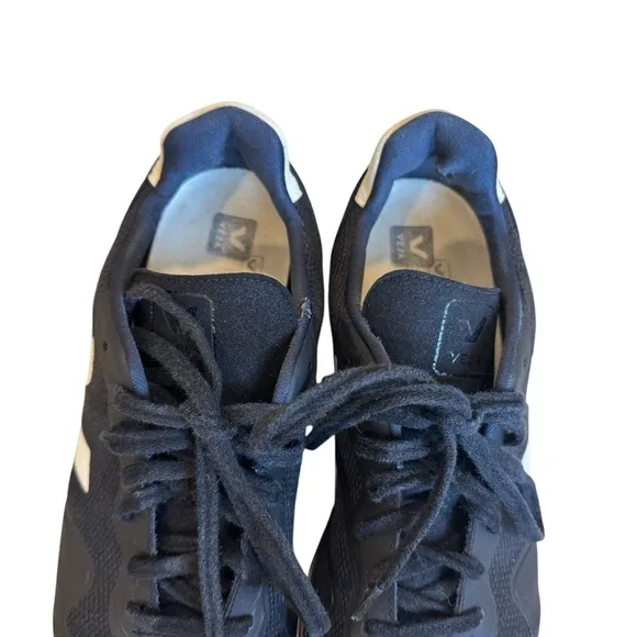 Veja - Men's SDU Mesh Black &amp; White Casual Sneakers Sz 12