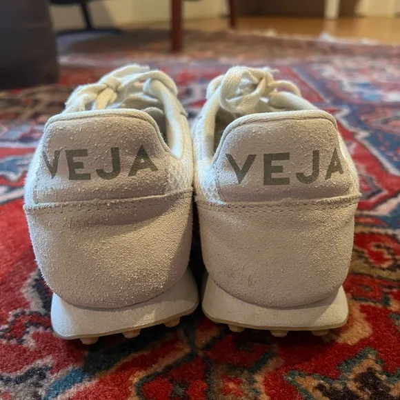 Veja Rio Branco Alveomesh Sneakers in White / Pierre Grey Natural— Womens US 7