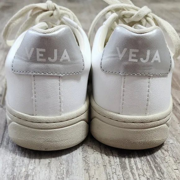 VEJA Urca T3 A Women's Casual Lace Up Sneakers Shoes White/Natural Size 8