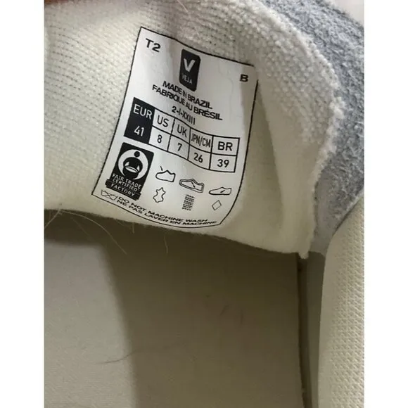 VEJA V-12 Sneakers in Extra-White Cyprus 11 New With Box Mens Athletic Shoes