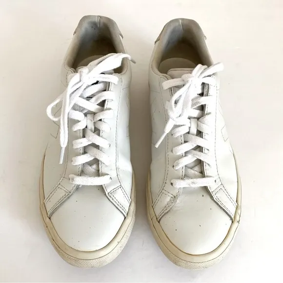 Veja Women's Esplar Low Sneakers - Extra White size 7