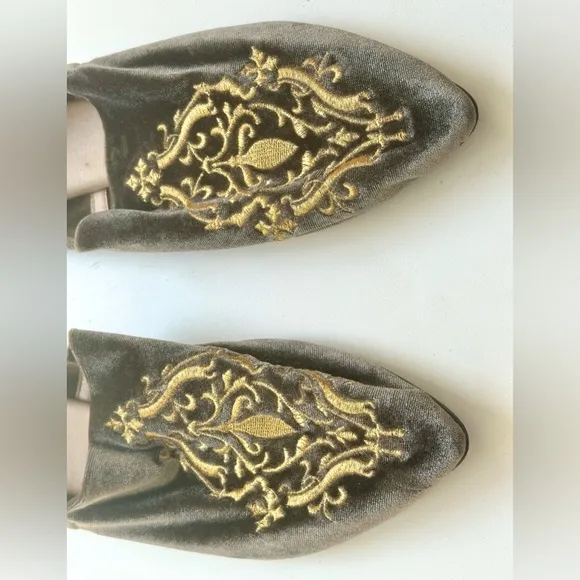 Velvet &amp; Gold Embroidery All Black loafers, size 7