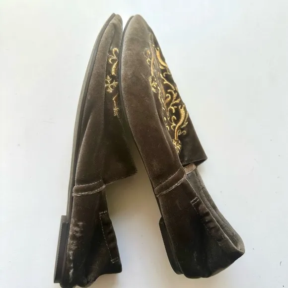 Velvet &amp; Gold Embroidery All Black loafers, size 7