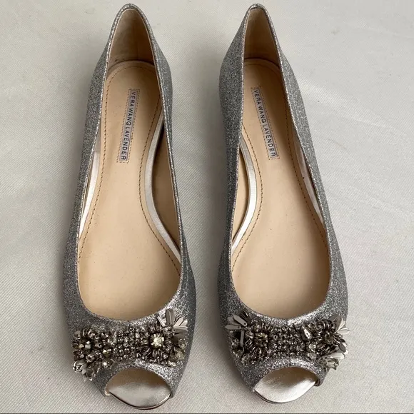 Vera Wang Lavender silver sparkle open toe flats 9