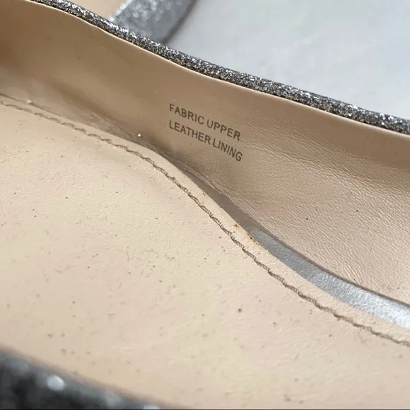 Vera Wang Lavender silver sparkle open toe flats 9