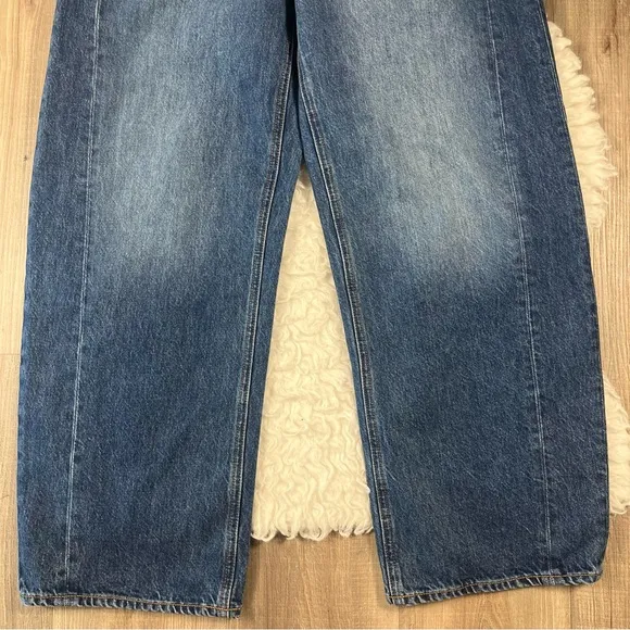Veronica Beard Ryder barrel jeans