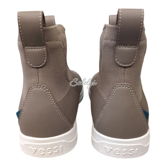 Vessi Weekend Chelsea Shiitake Brown Waterproof Dyma-Tex Knit Boot Womens 9