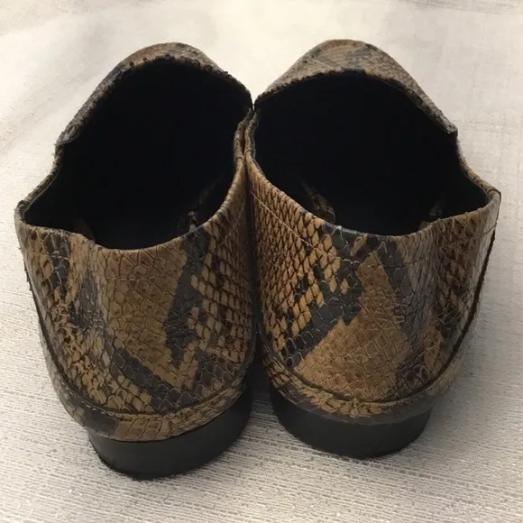 Vince Camuto Jendeya2 Snake Embossed Leather Loafers Size 7.5