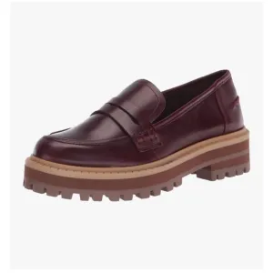 Vince Camuto Mckella Lug Sole Loafer in Cabernet