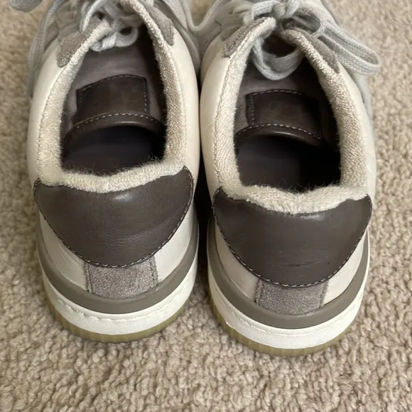 Vince color block neutral sneakers. Size 5.5.  Worn once excellent condition.