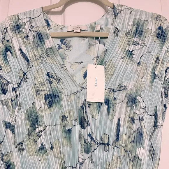 Vince | Flora Crushed Cap Sleeve V-Neck Dress