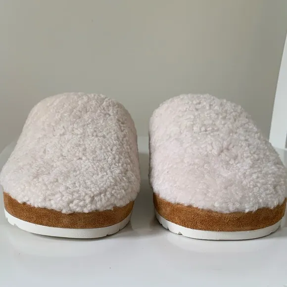 VINCE Loni Shearling Slipper Slides Size 9 NEW