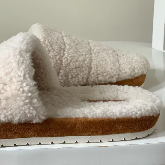 VINCE Loni Shearling Slipper Slides Size 9 NEW