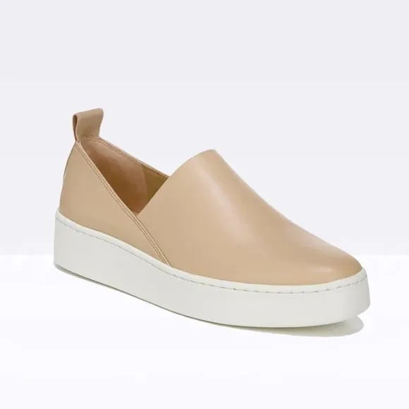 Vince Saxon 2 Slip-On Sneaker Leather size 8 Beige Tan Neutral