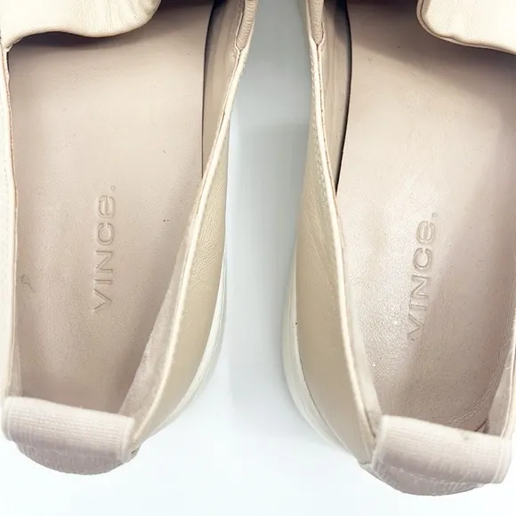Vince Saxon 2 Slip-On Sneaker Leather size 8 Beige Tan Neutral