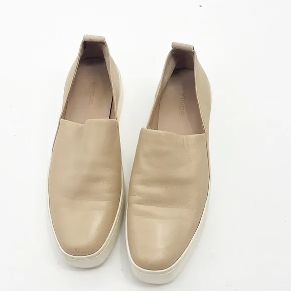 Vince Saxon 2 Slip-On Sneaker Leather size 8 Beige Tan Neutral